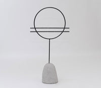 Escultura Abstracta De Concreto Y Metal