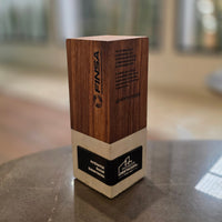 Monolito Mitad y Mitad · Reconocimiento de Madera y Concreto