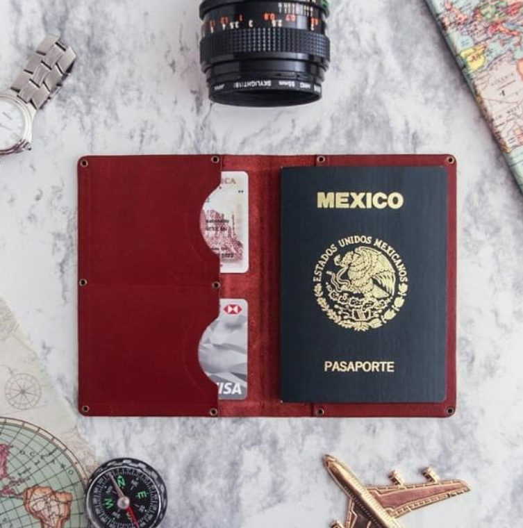 Set de Viaje · Welcome Kit con Tag, Pasaporte y Bolsa Personalizada