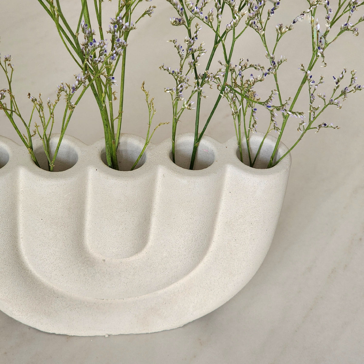 Porta Velas Arcoíris · Pieza Decorativa Multi-Vela de Concreto