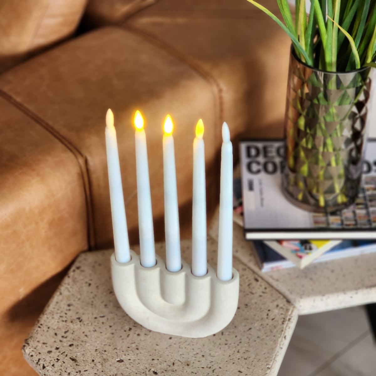 Porta Velas Arcoíris · Pieza Decorativa Multi-Vela de Concreto