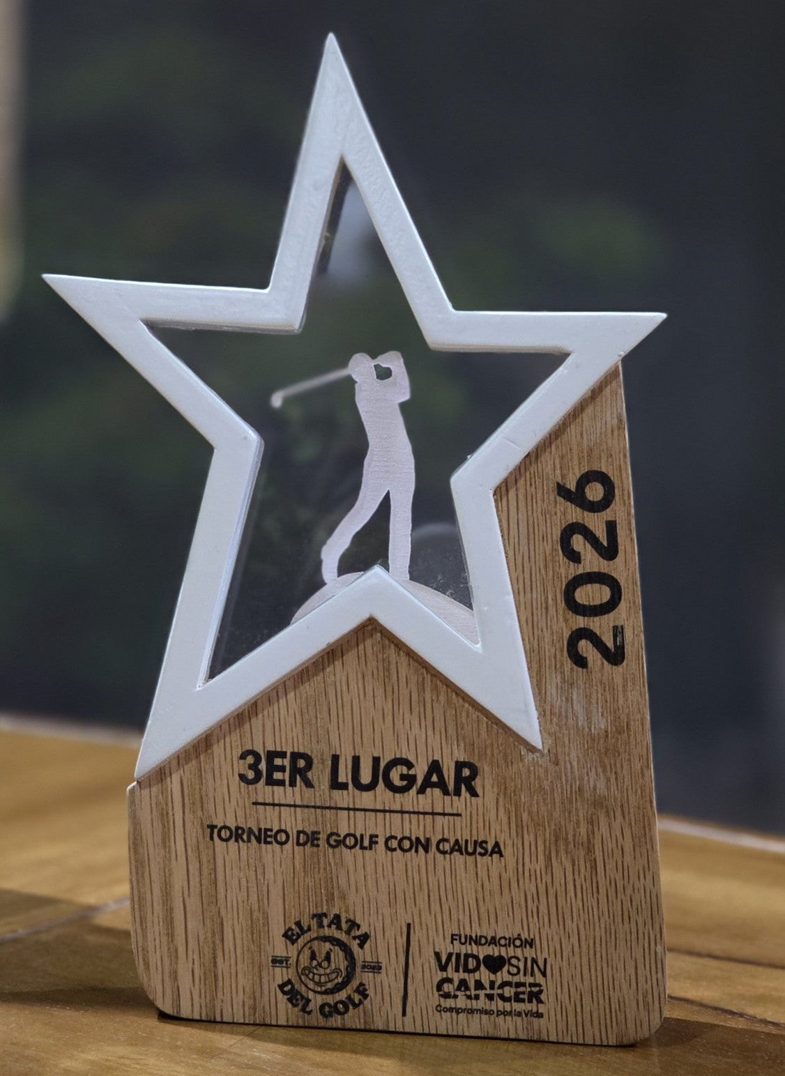 Green Estrella · Trofeo de Golf en Madera y Polímero