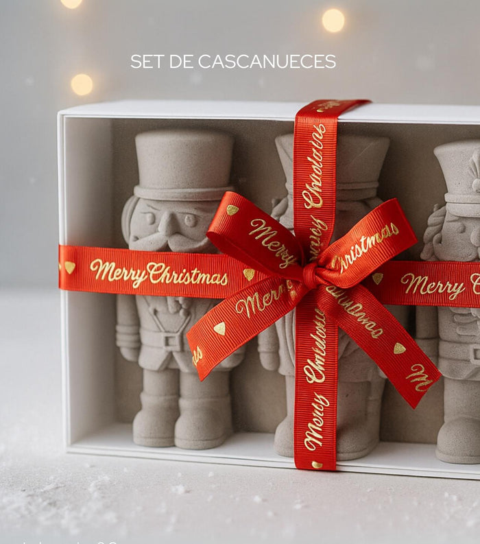 Set de Cascanueces Navideños de concreto en caja Merry Christmas - Pirinola
